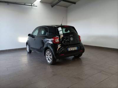 Smart ForFour 70 1.0 Passion Nero usata Magenta
