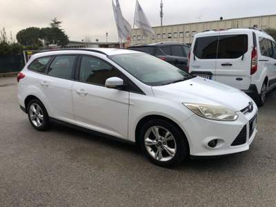 Ford Focus 1.6 TDCi 115 CV SW Bianco usata San Lazzaro di Savena