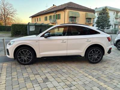 Audi Q5 SPB 40 TDI quattro S tronic S line Bianco usata Alba