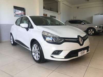 Renault Clio TCe 12V 90 CV GPL Energy Business Bianco usata Nicosia