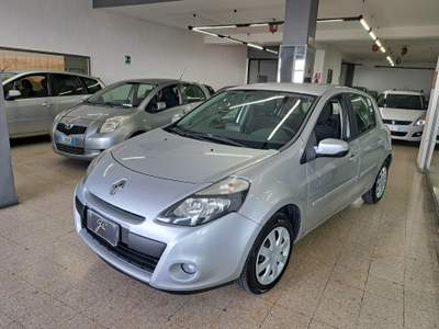 Renault Clio UNICO PROPRIETARIO Grigio usata OSTUNI