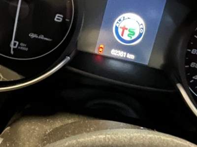 Alfa Romeo Giulia 2.2 Turbodiesel 160 CV Business Blu/Azzurro usata DOGLIANI
