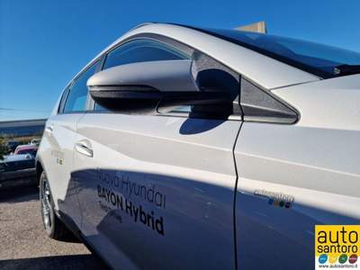 Hyundai Bayon 1.0 T-GDI Hybrid 48V iMT XLine Bianco usata Salerno