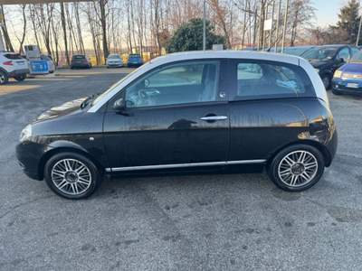 Lancia Ypsilon 1.4 Argento Ecochic GPL Nero usata Gaglianico