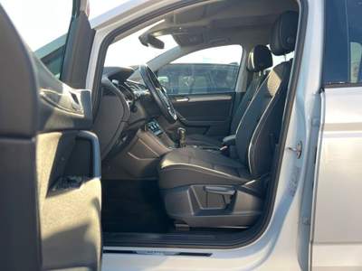 Volkswagen Touran 2.0 TDI 150 CV SCR DSG Active Bianco usata Castelnuovo Rangone