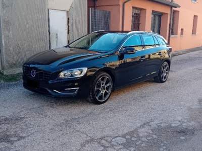 Volvo V60 D3 Geartronic Business Nero usata SANT'ANGELO IN VADO