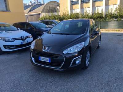 Peugeot 308 1.6 8V e-HDi 112CV  5p. Access Marrone usata San Lazzaro di Savena