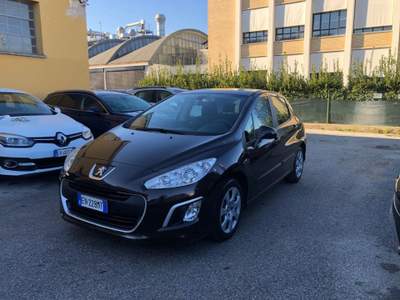 Peugeot 308 1.6 8V e-HDi 112CV  5p. Access Marrone usata San Lazzaro di Savena