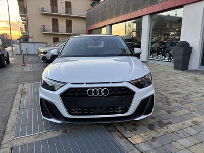 Audi A1 SPB 30 TFSI S line edition Full LED-PHONE APPS Bianco usata Alba