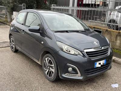 Peugeot 108 VTi 68 5 porte Grigio usata Canino