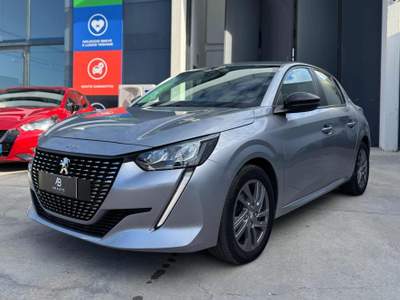 Peugeot 208 PureTech 100 Stop&Start 5 porte Active Pack Grigio usata Melpignano