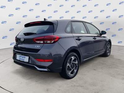 Hyundai i30 1.0 T-GDI DCT 48V Business usata Pistoia