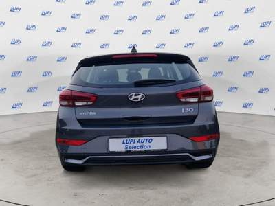 Hyundai i30 1.0 T-GDI DCT 48V Business usata Pistoia