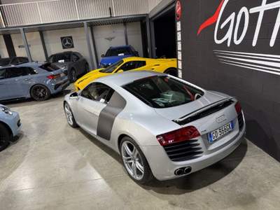 Audi R8 4.2 V8 FSI QUATTRO R TRONIC Grigio usata San Paolo d'Argon