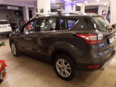 Ford Kuga 2.0 TDCI 150 CV S&S 4WD Powershift ST-Line Nero usata Pomezia