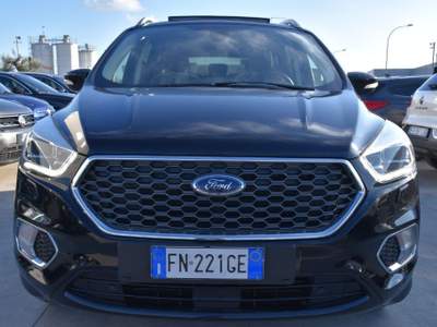 Ford Kuga 2.0 TDCI 150 CV S&S 4WD Powershift Vignale *TETTO* Nero usata San Vito dei Normanni