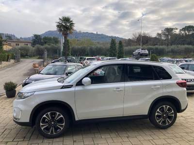 Suzuki Vitara 1.5 140V Hybrid A/T Starview Bianco usata Cortona