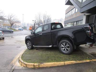Isuzu D-Max N60 N60 1.9 Space Cab F 4X4 Nero usata COMO