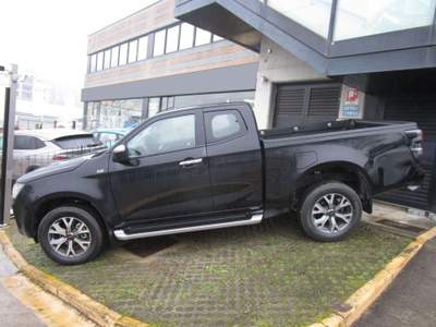 Isuzu D-Max N60 N60 1.9 Space Cab F 4X4 Nero usata COMO