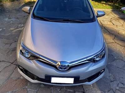 Toyota Auris 1.8 Hybrid Argento usata COMO