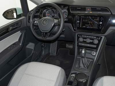 Volkswagen Touran 2.0 TDI 150 CV SCR DSG Comfortline Bianco usata Castelnuovo Rangone