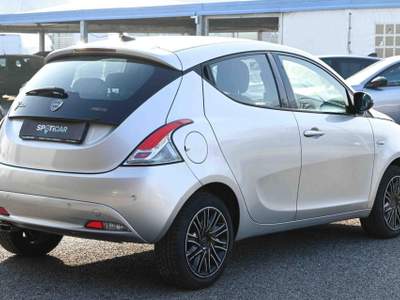 Lancia Ypsilon 1.2 69 CV 5 porte S&S Gold Grigio usata Pianezza