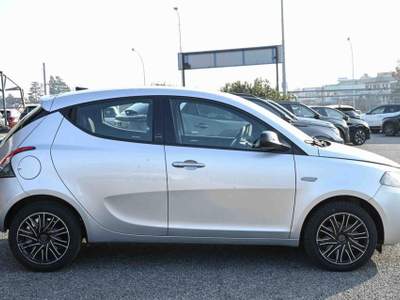 Lancia Ypsilon 1.2 69 CV 5 porte S&S Gold Grigio usata Pianezza