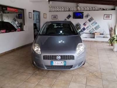 Fiat Grande Punto Grande  5p 1.4 sjt 16v Dynamic 95cv Grigio usata Ragusa