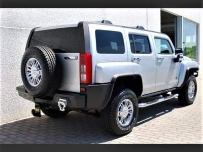 Hummer H3 MOTORE km0 Argento usata Varazze