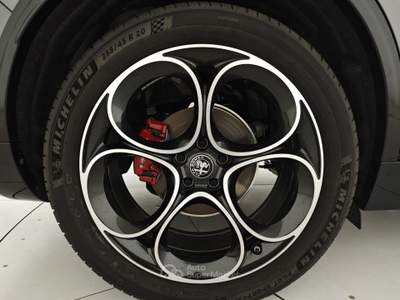 Alfa Romeo Stelvio 2.2 Turbodiesel 210 CV AT8 Q4 Veloce Grigio usata Capua