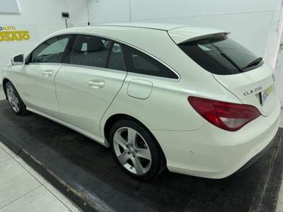 Mercedes-Benz CLA Shooting Brake 200 d (cdi) Business auto Bianco usata Pescara