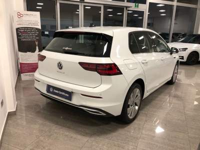 Volkswagen Golf 2.0 TDI SCR Style Bianco usata Bareggio