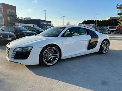 Audi R8 4.2 V8 FSI quattro R tronic Bianco usata CASTENASO