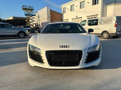 Audi R8 4.2 V8 FSI quattro R tronic Bianco usata CASTENASO