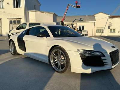 Audi R8 4.2 V8 FSI quattro R tronic Bianco usata CASTENASO