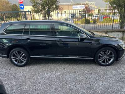 Volkswagen Passat pari nuovo Nero usata PARATICO