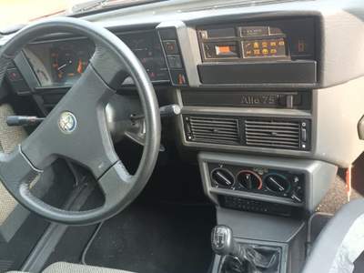Alfa Romeo 75 1.8i turbo evoluzione Rosso usata Pieve Emanuele