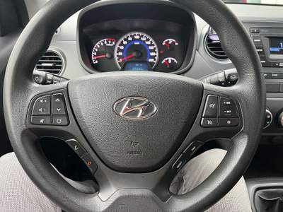 Hyundai i10 neopatentati Nero usata PARATICO