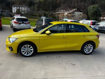 Audi A3 2.0 115cv s-tronic business sportback Giallo usata Ardesio