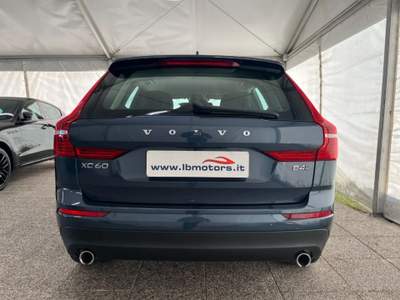 Volvo XC60 B4 (d) AWD Geartronic Business Plus Grigio usata Monza