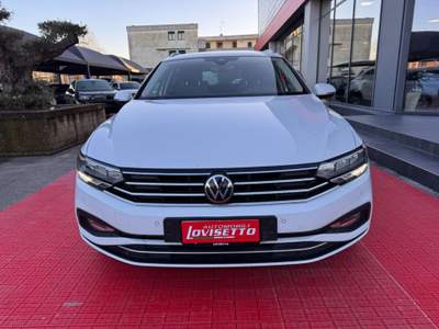 Volkswagen Passat 2.0 TDI SCR 122 CV DSG Business Bianco usata Vo'
