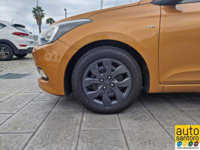 Hyundai i20 1.2 5 porte Classic Arancione usata Salerno