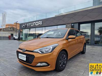 Hyundai i20 1.2 5 porte Classic Arancione usata Salerno