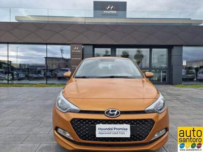 Hyundai i20 1.2 5 porte Classic Arancione usata Salerno