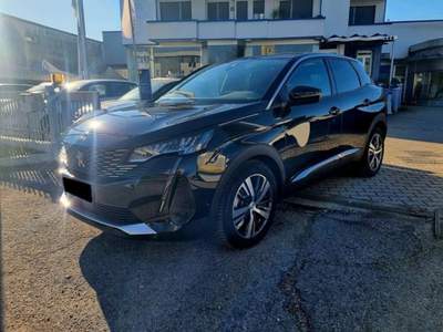 Peugeot 3008 Hybrid 225 e-EAT8 Allure Pack Nero usata Rubano