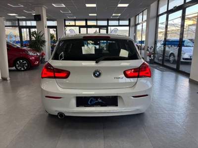 BMW Serie 1 118d 118d Urban 5p Bianco usata Carlentini
