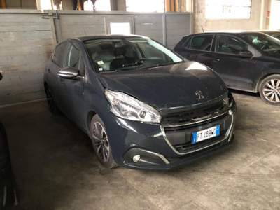 Peugeot 208 1° serie BlueHDi 100 S&S 5 porte Active Grigio usata San Lazzaro di Savena