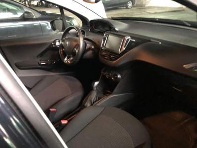 Peugeot 208 1° serie BlueHDi 100 S&S 5 porte Active Grigio usata San Lazzaro di Savena