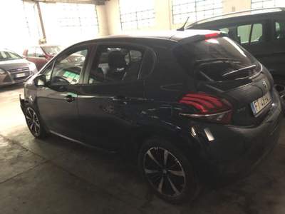 Peugeot 208 1° serie BlueHDi 100 S&S 5 porte Active Grigio usata San Lazzaro di Savena