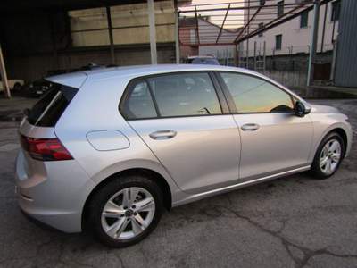 Volkswagen Golf 1.0 8 VIII eTSI EVO Life DSG * 82.000 KM REALI * Argento usata Lecco